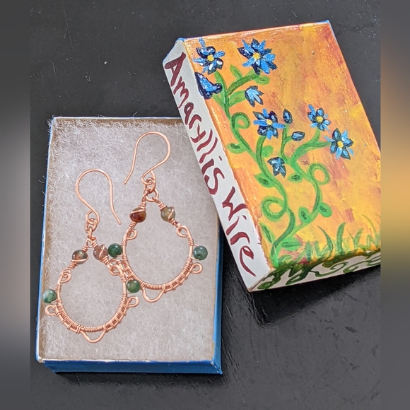 Welcome To My Artisan Closet - Picture 15 of 16